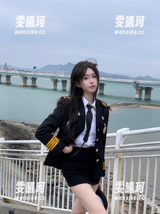 青豆客-戴唯一 青豆客 - 每一张都令人心动!戴唯一姐姐写真美图合集深度赏析