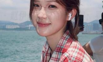 青豆客 – 赵伊彤连衣裙写真集：看看这个‘北方小白菜’是如何优雅转身的，下载就对了！