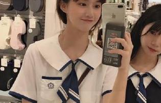 魅妍社 – Manuela玛鲁娜的圣诞时光：分享精彩原图与独特壁纸，为你的桌面增添节日色彩！