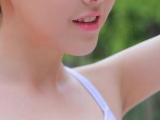 魅妍社 – 体验美昕Yumi的美腿魅力，免费下载精美美图，尽在这里！