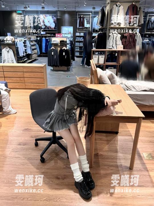 魅妍社-赵梦洁 魅妍社 - 赵梦洁与浴缸的私房美图,释放女性魅力的魅惑瞬间